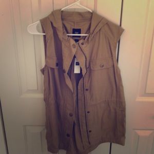Gap vest